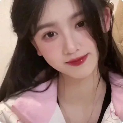 黑夜中的玻璃人偶