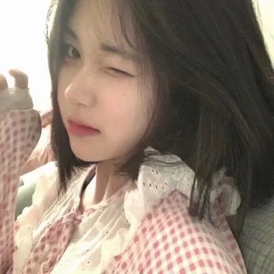 不再托腮遐思